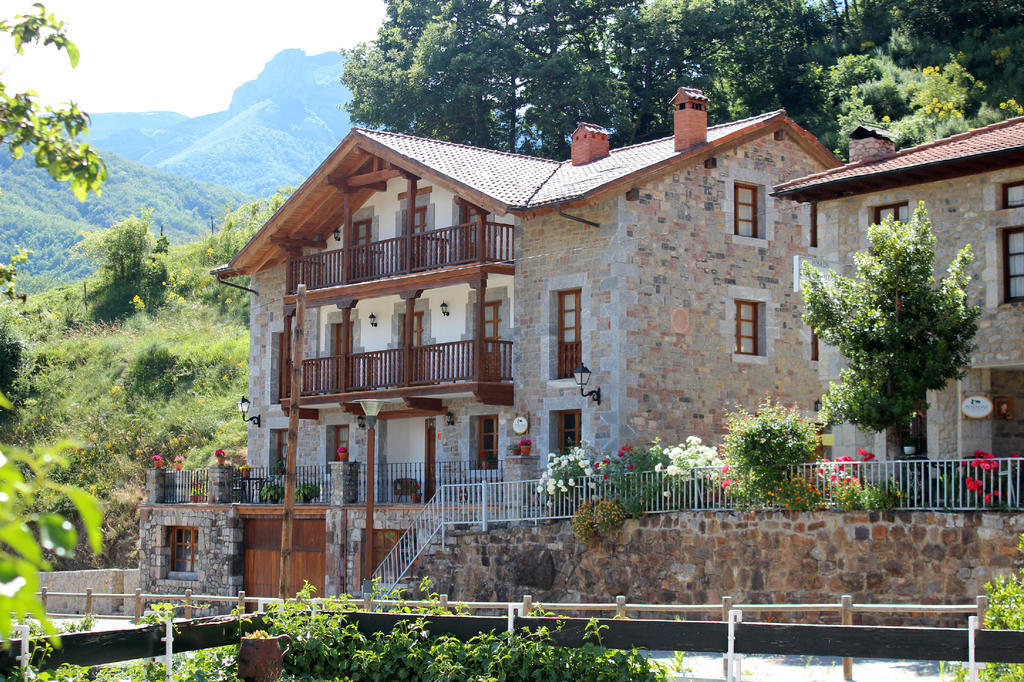 Posada Sobrevilla Espinama Exterior photo