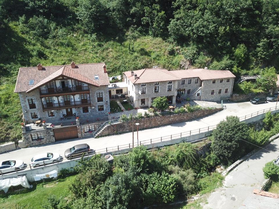 Posada Sobrevilla Espinama Exterior photo